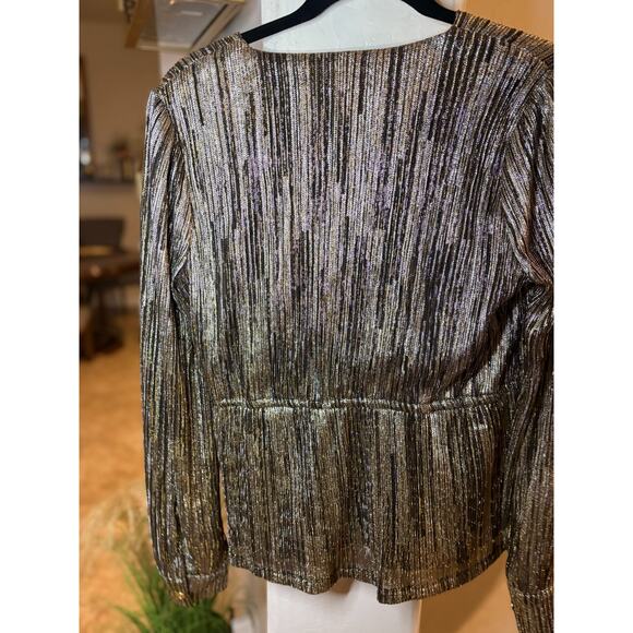 Michael Kors Women's Metallic Plisse Peplum Top Size Large 8-12 - Picture 4 of 4